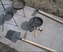 Spider Skillets, Brazier, and early French shovel