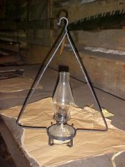 oil lamp hanger