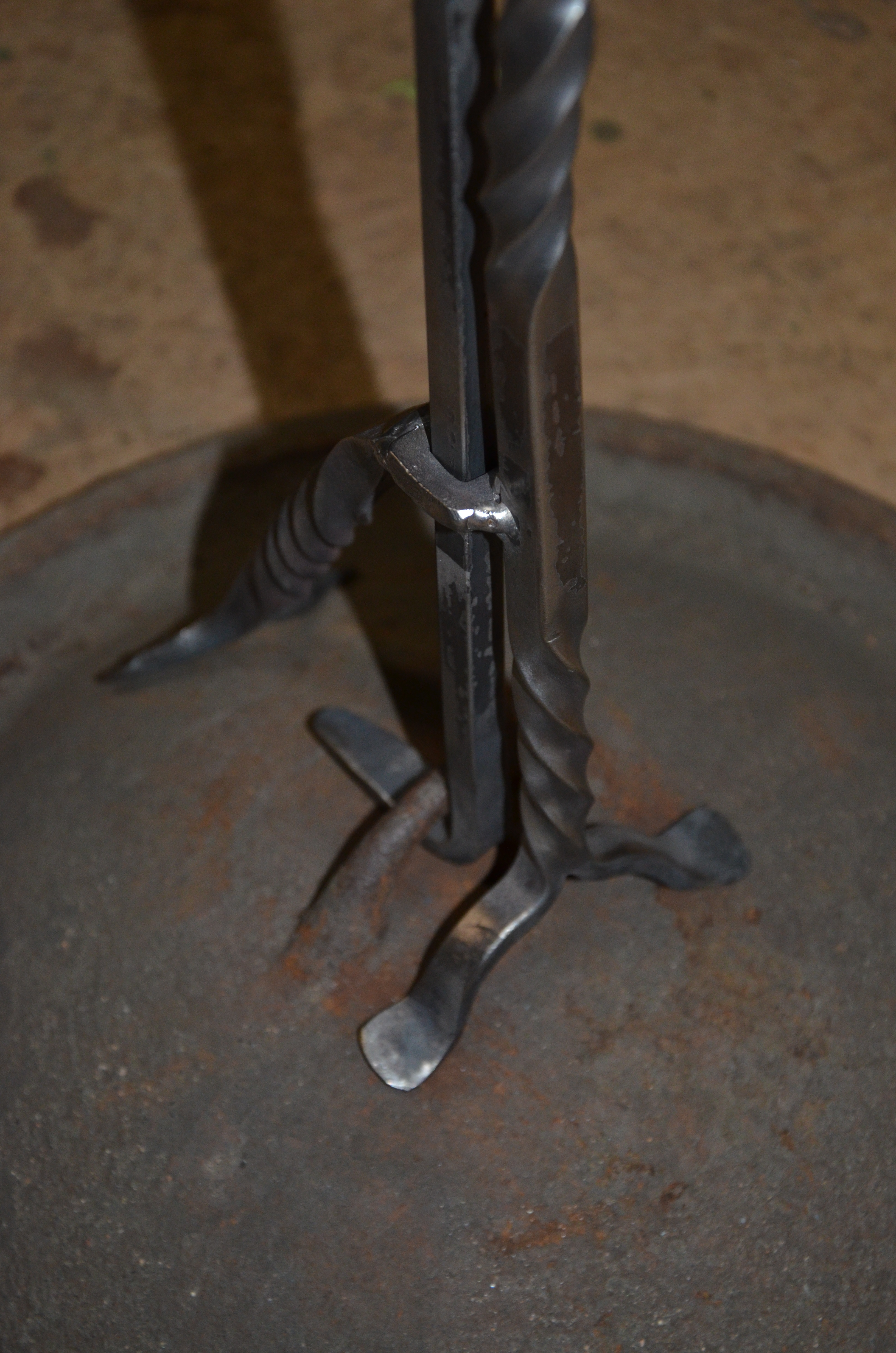 non-slip camp oven lid lifter - Member Projects - I Forge Iron